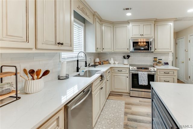 15338 Tierce Lake Rd, Northport, AL 35475