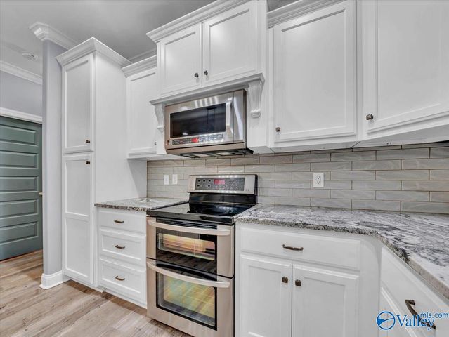 105 Azuba Court, Hazel Green, AL 35750
