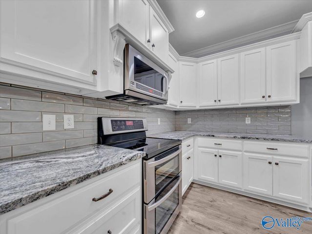 105 Azuba Court, Hazel Green, AL 35750