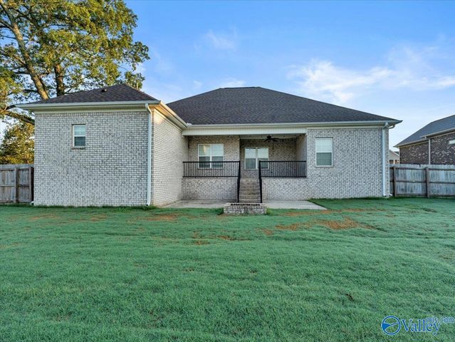 105 Azuba Court, Hazel Green, AL 35750