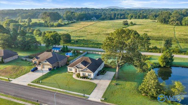 105 Azuba Court, Hazel Green, AL 35750