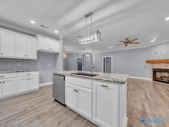 105 Azuba Court, Hazel Green, AL 35750