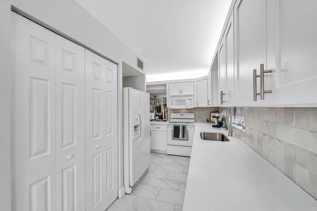 5844 Areca Palm Court C, Delray Beach, FL 33484