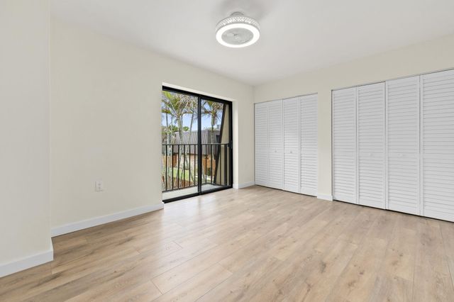 5675 SE Windsong Lane, Stuart, FL 34997