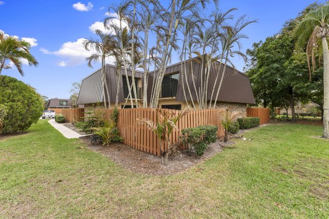 5675 SE Windsong Lane, Stuart, FL 34997