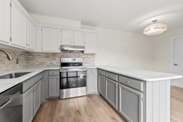 5675 SE Windsong Lane, Stuart, FL 34997