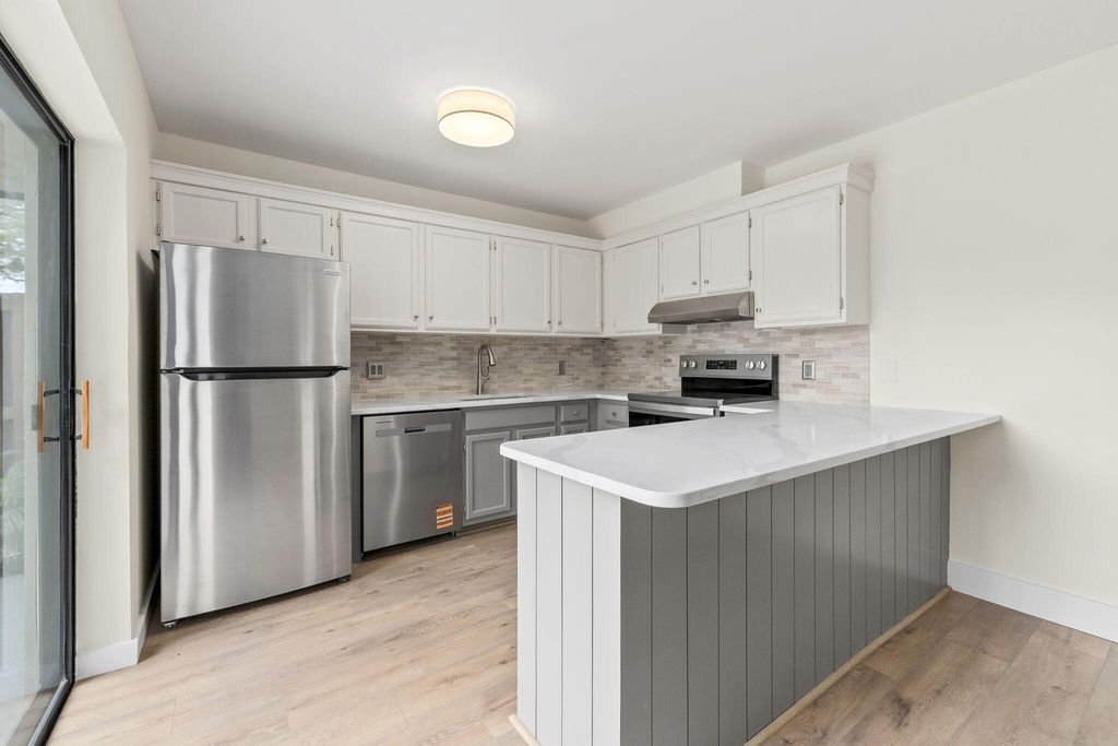 5675 SE Windsong Lane, Stuart, FL 34997