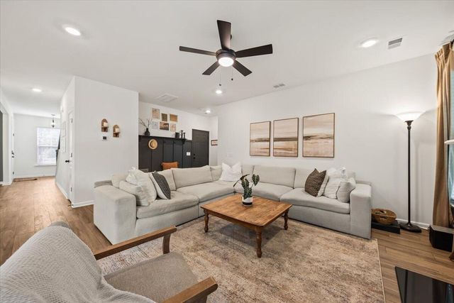 102 Ashley Cove Way, Summerville, SC 29483