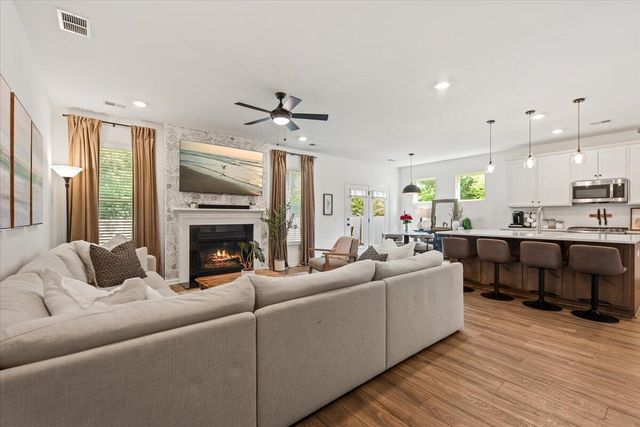 102 Ashley Cove Way, Summerville, SC 29483