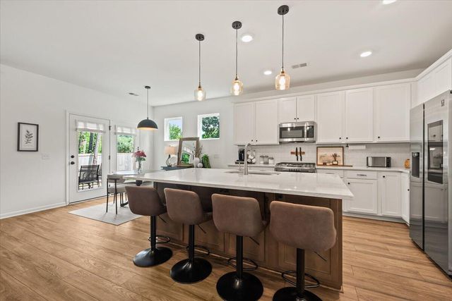102 Ashley Cove Way, Summerville, SC 29483