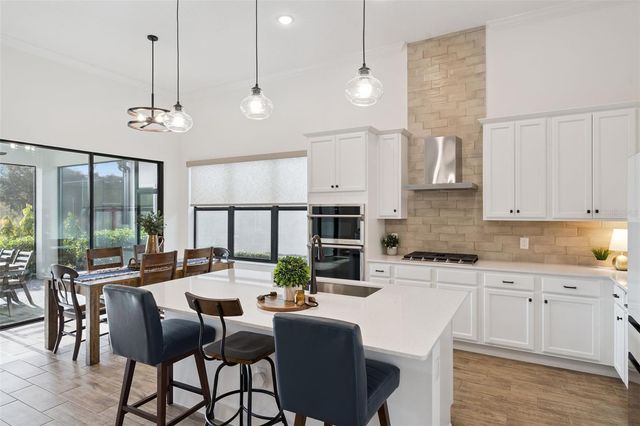 9236 SAN JOSE BLVD, Howey In The Hills, FL 34737