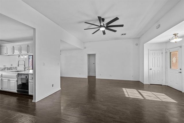 4503 SW Wendy Dr, Lawton, OK 73503