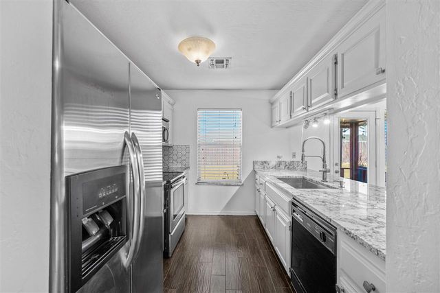 4503 SW Wendy Dr, Lawton, OK 73503