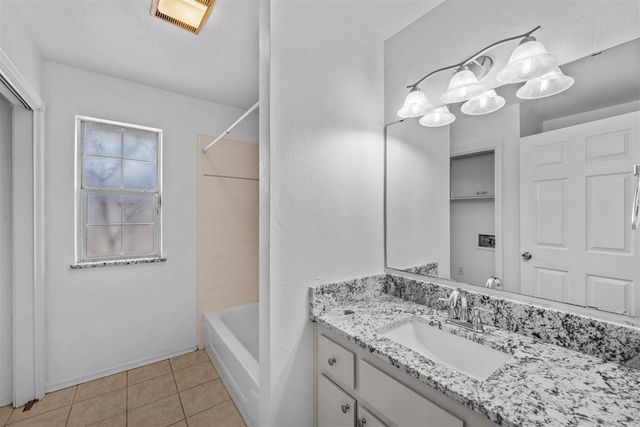 4503 SW Wendy Dr, Lawton, OK 73503