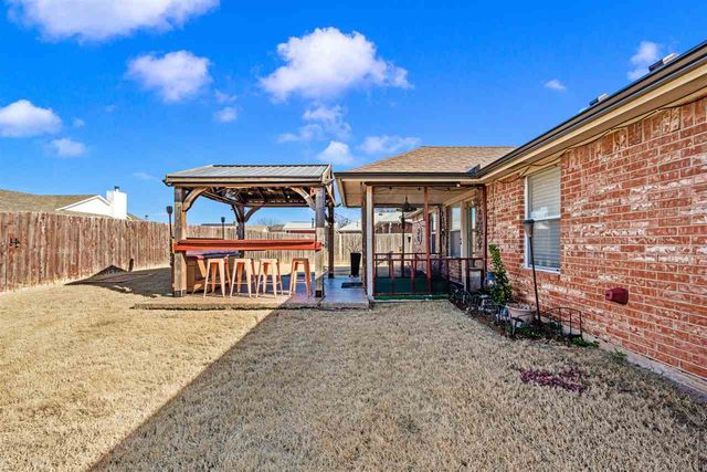 4503 SW Wendy Dr, Lawton, OK 73503