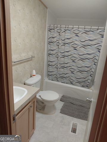 437 Burkhalter Circle, Claxton, GA 30417