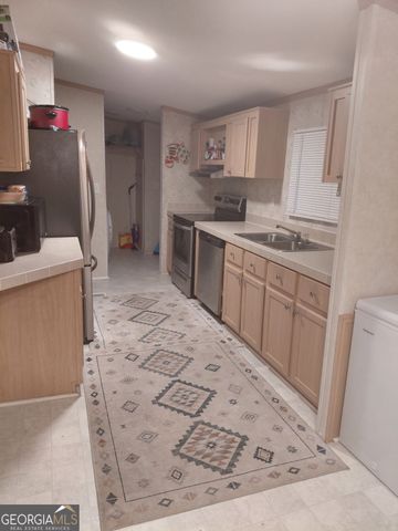 437 Burkhalter Circle, Claxton, GA 30417