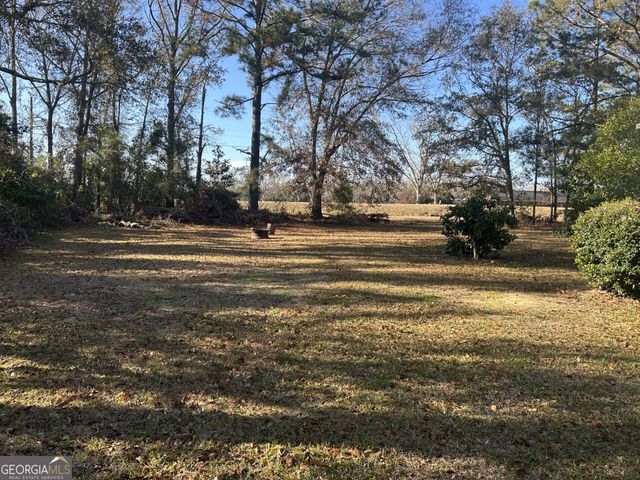 437 Burkhalter Circle, Claxton, GA 30417