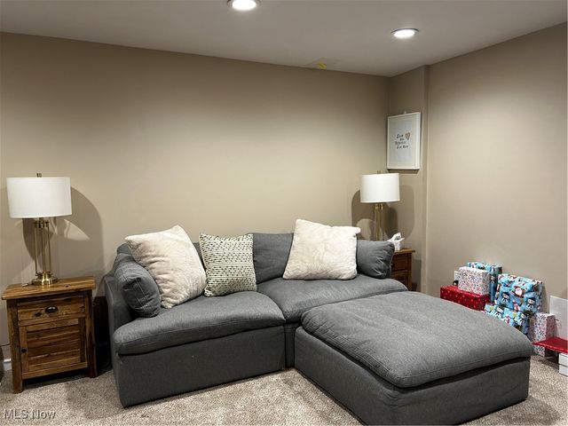 19311 Puritas Avenue, Cleveland, OH 44135