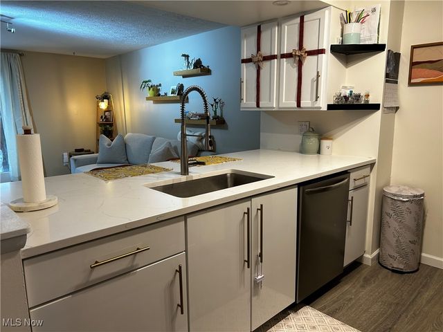 19311 Puritas Avenue, Cleveland, OH 44135