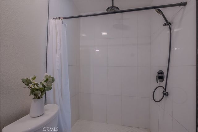 1355 N Orange Avenue, Ontario, CA 91764