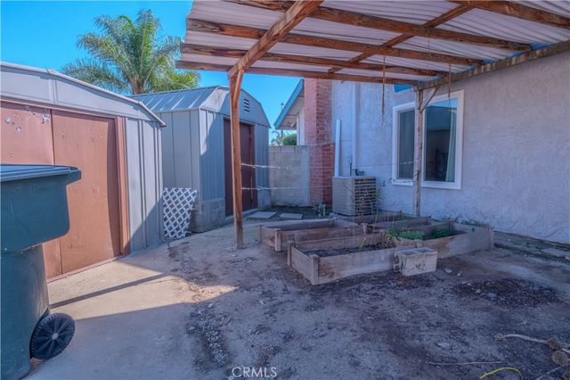 1355 N Orange Avenue, Ontario, CA 91764