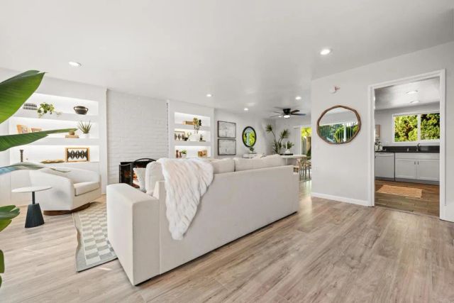 4868 54th Street, San Diego, CA 92115