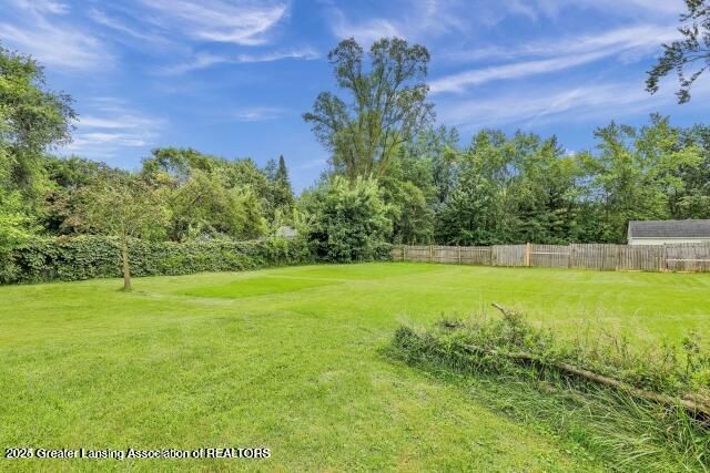 4701 Pleasant Grove Road, Lansing, MI 48910