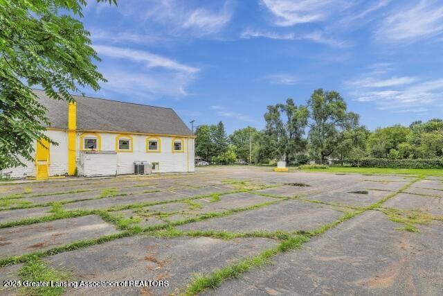 4701 Pleasant Grove Road, Lansing, MI 48910