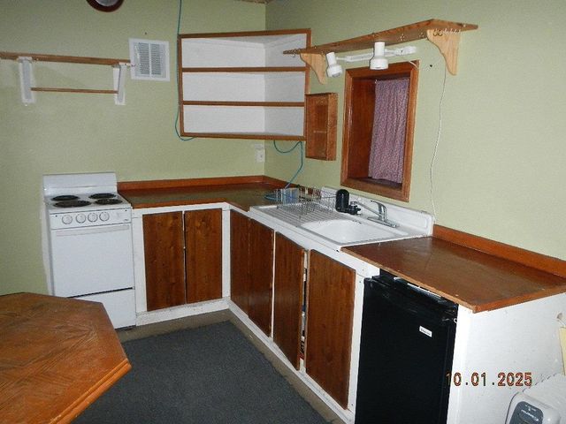 4145 OLD WOOD ROAD, Fairbanks, AK 99709