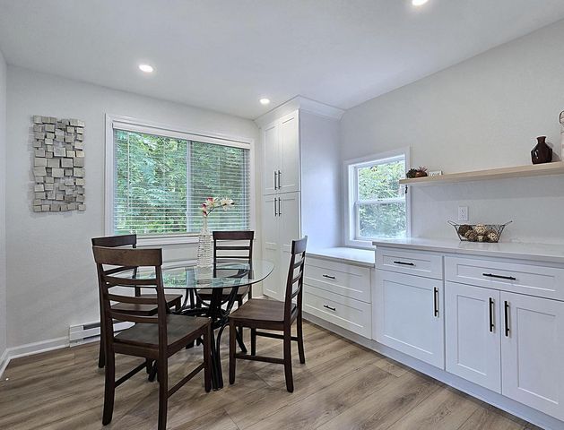 2811 W Acre AVENUE, Franklin, WI 53132