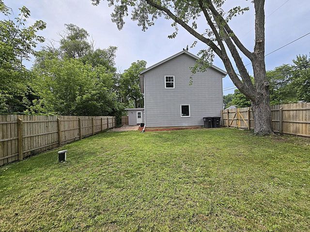 2811 W Acre AVENUE, Franklin, WI 53132