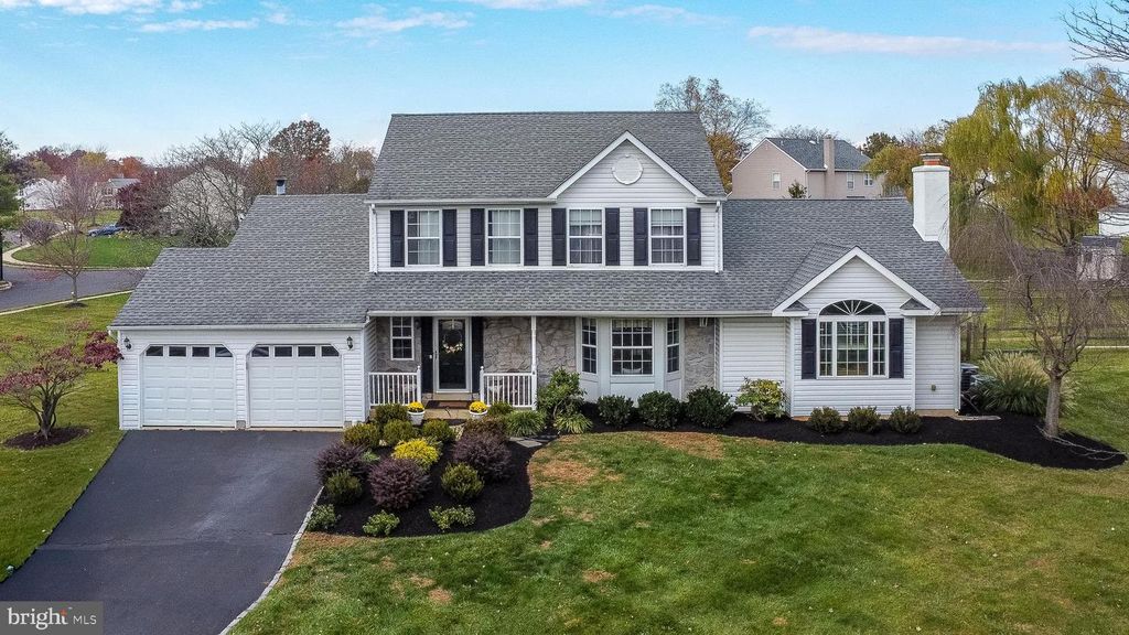 1403 E FERNBROOK DR, Warrington, PA 18976