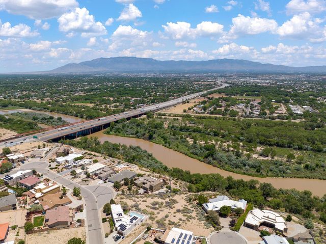 1604 Bluffside Place NW, Albuquerque, NM 87105