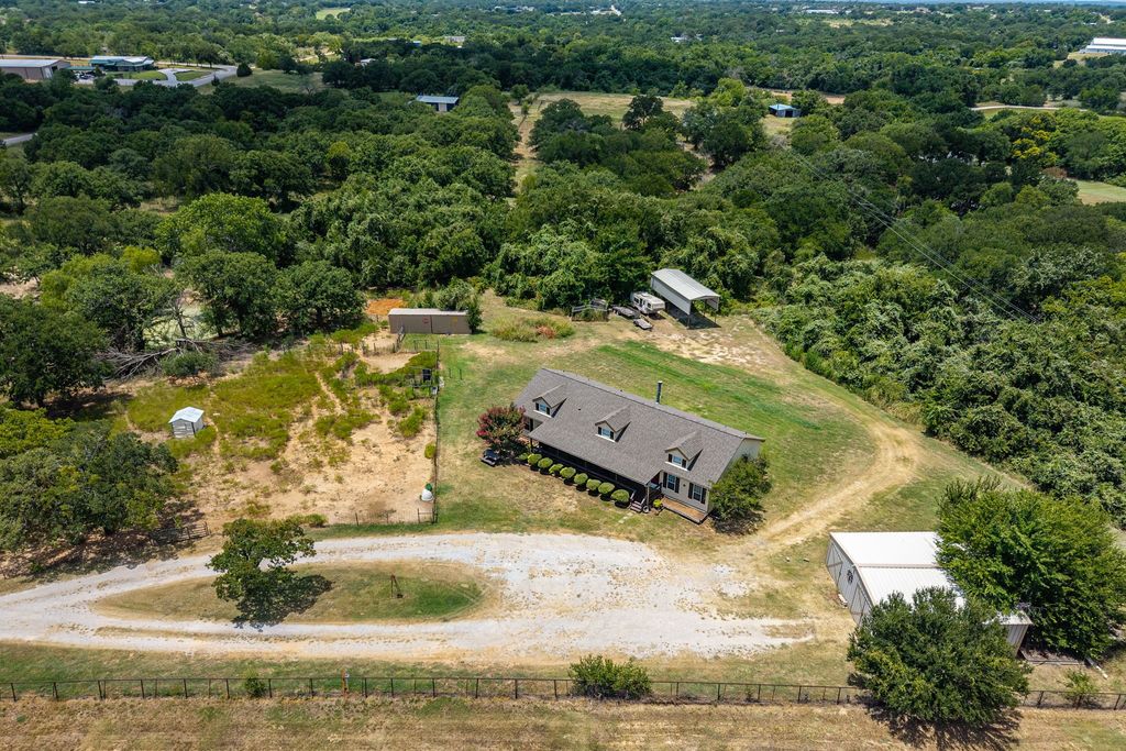 206 County Road 4593, Boyd, TX 76023 — exterior