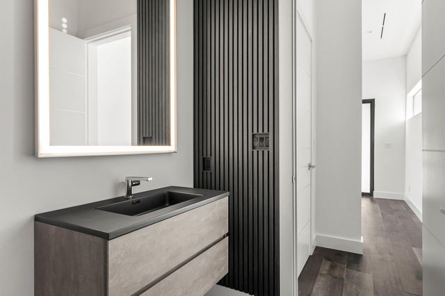 1702 Moonlights TRCE, Spicewood, TX 78669