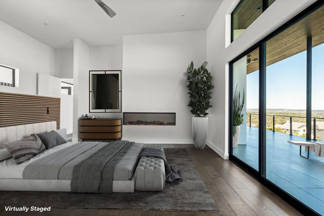 1702 Moonlights TRCE, Spicewood, TX 78669