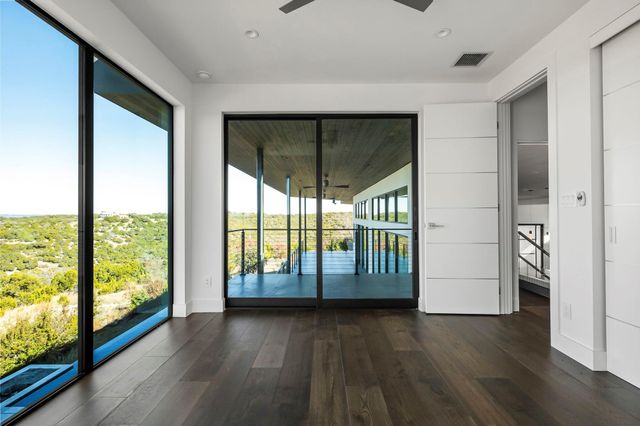 1702 Moonlights TRCE, Spicewood, TX 78669