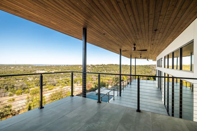 1702 Moonlights TRCE, Spicewood, TX 78669