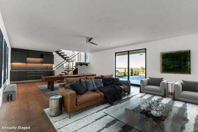 1702 Moonlights TRCE, Spicewood, TX 78669