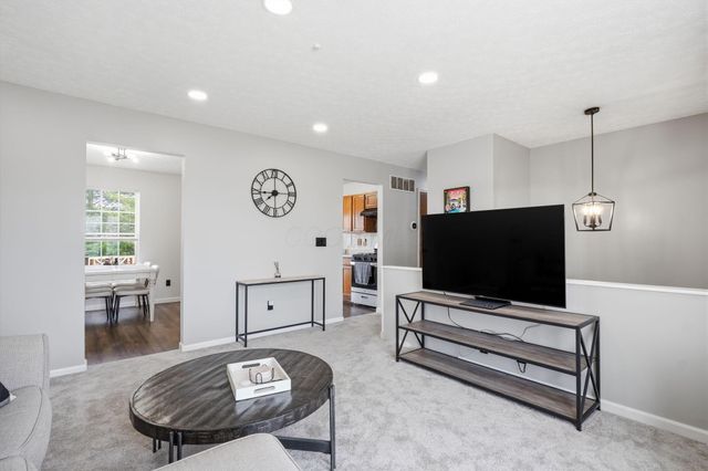 492 Courtright Drive, Pickerington, OH 43147