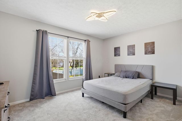 492 Courtright Drive, Pickerington, OH 43147