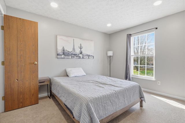 492 Courtright Drive, Pickerington, OH 43147