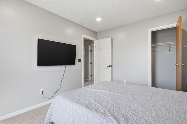 492 Courtright Drive, Pickerington, OH 43147