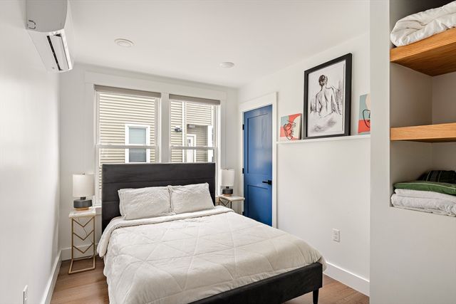 62 Governor Winthrop Rd 1, Somerville, MA 02145