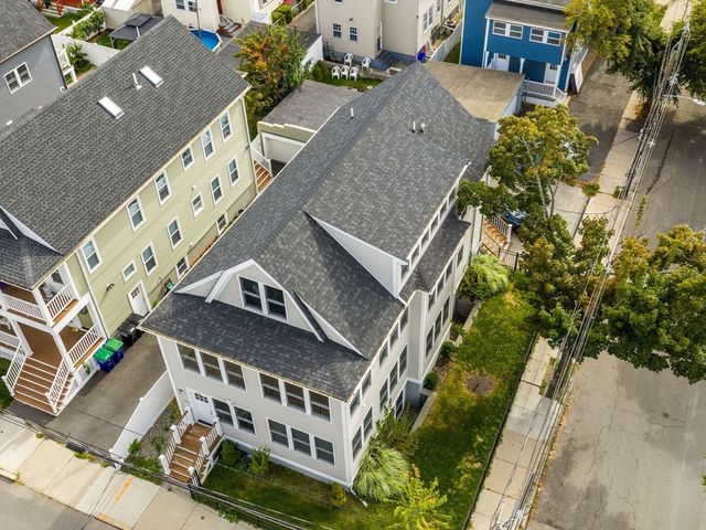 62 Governor Winthrop Rd 1, Somerville, MA 02145