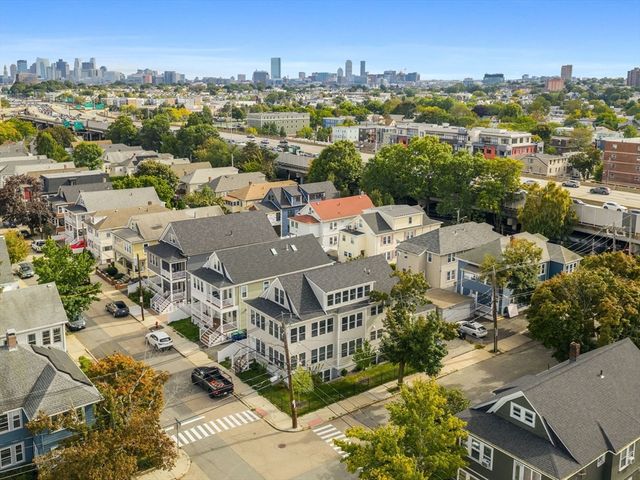 62 Governor Winthrop Rd 1, Somerville, MA 02145