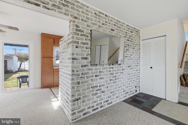 3 MATTHEWS RD, Newark, DE 19713