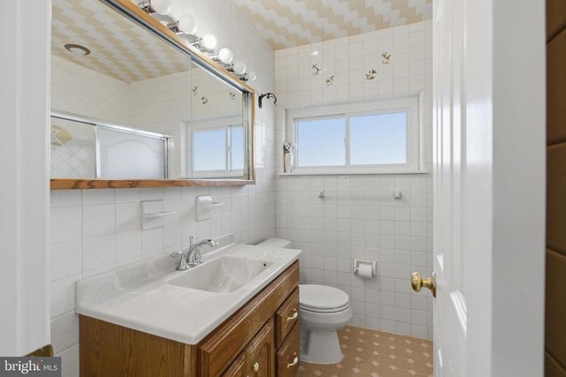 3 MATTHEWS RD, Newark, DE 19713