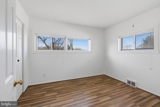 3 MATTHEWS RD, Newark, DE 19713